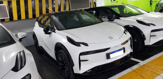 ZEEKR X 66 KW ELÉTRICO FLAGSHIP AWD ZEEKR X 66 KW ELÉTRICO FLAGSHIP AWD